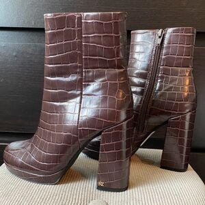 Rachel Zoe Brown Platform Croc Embossed Ankle Boot 5.5
